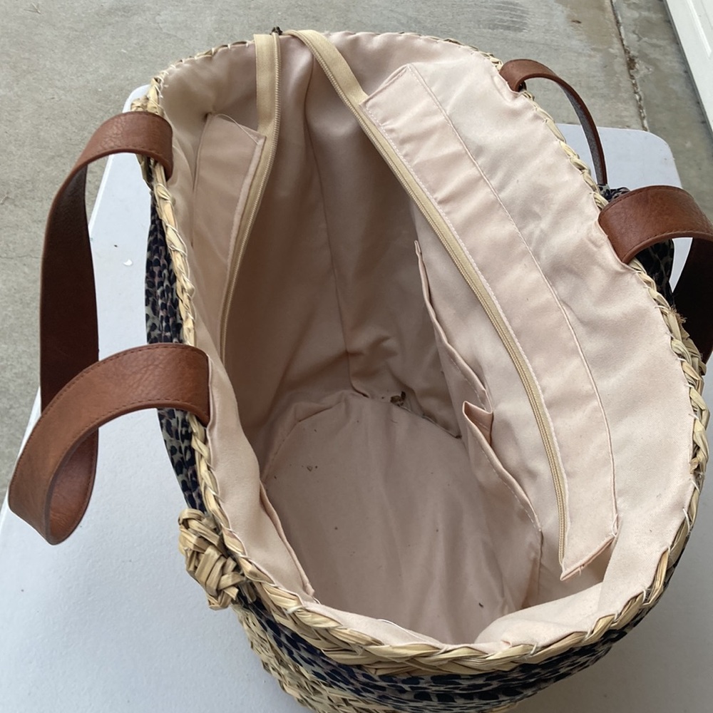 Sun “N” Sand Shoulder Tote - Picture 8 of 13